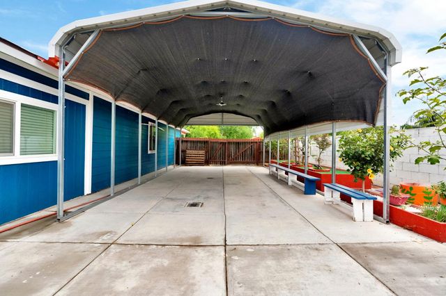 4713 E Belgravia Avenue, Fresno, CA 93725