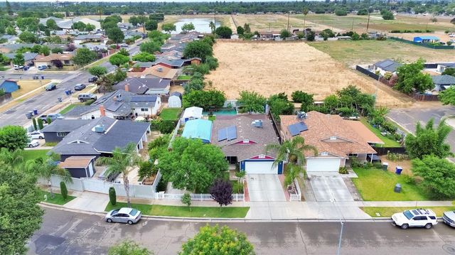 4713 E Belgravia Avenue, Fresno, CA 93725