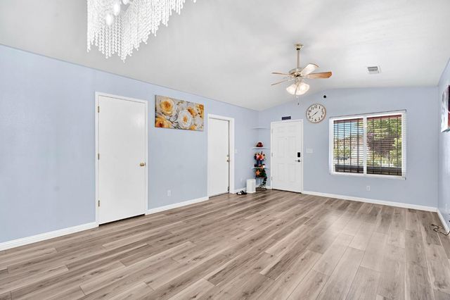 4713 E Belgravia Avenue, Fresno, CA 93725