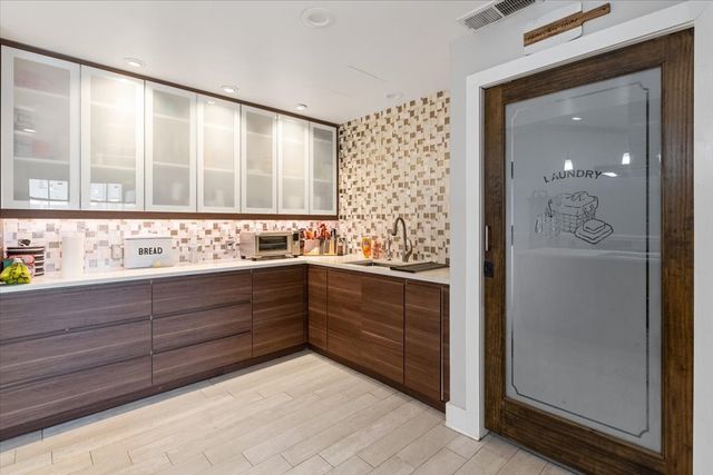 1113 Edwards Court S, Irving, TX 75062