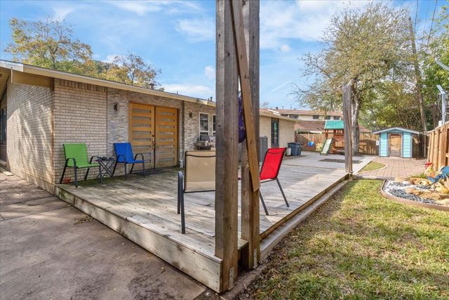 1113 Edwards Court S, Irving, TX 75062