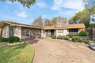 1113 Edwards Court S, Irving, TX 75062