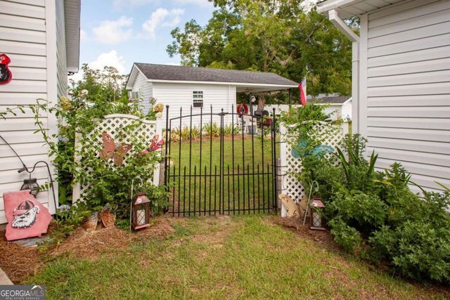 43 Graham Methodist Church Road, Baxley, GA 31513