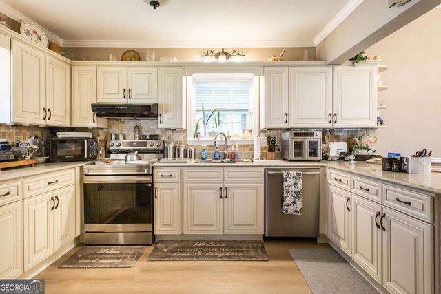 43 Graham Methodist Church Road, Baxley, GA 31513
