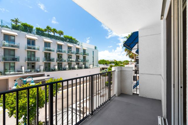 250 NE 3rd Avenue 1305, Delray Beach, FL 33444