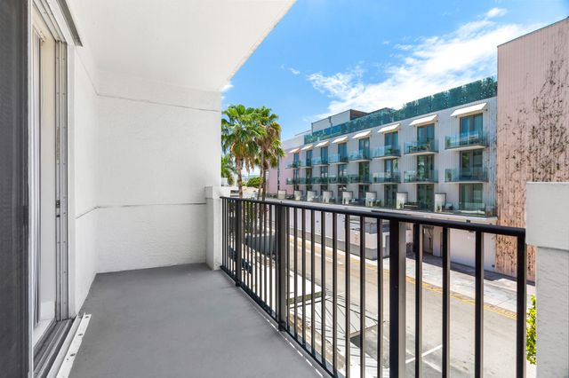 250 NE 3rd Avenue 1305, Delray Beach, FL 33444