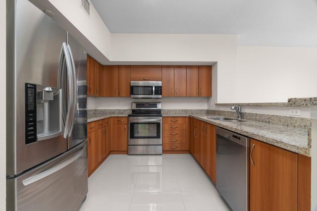 250 NE 3rd Avenue 1305, Delray Beach, FL 33444