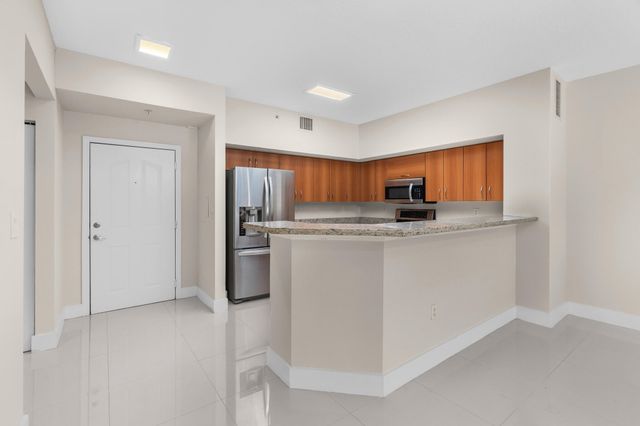 250 NE 3rd Avenue 1305, Delray Beach, FL 33444