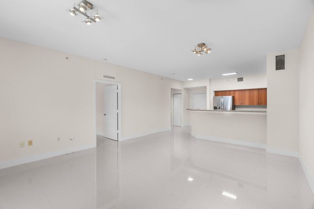 250 NE 3rd Avenue 1305, Delray Beach, FL 33444