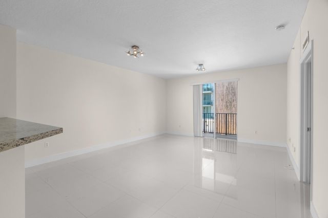 250 NE 3rd Avenue 1305, Delray Beach, FL 33444