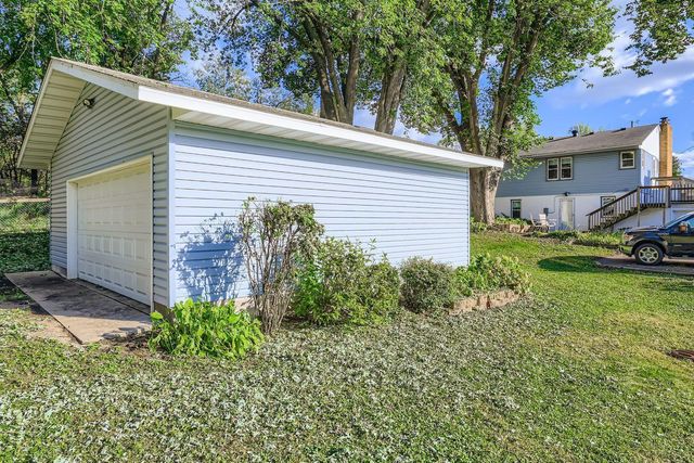 16418 Minnetonka Boulevard, Minnetonka, MN 55345