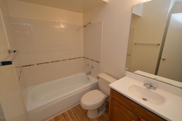 1618 N Columbus Boulevard, Tucson, AZ 85712