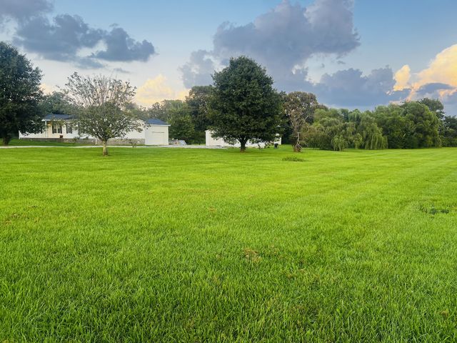961 Smoot Rd, Morrison, TN 37357