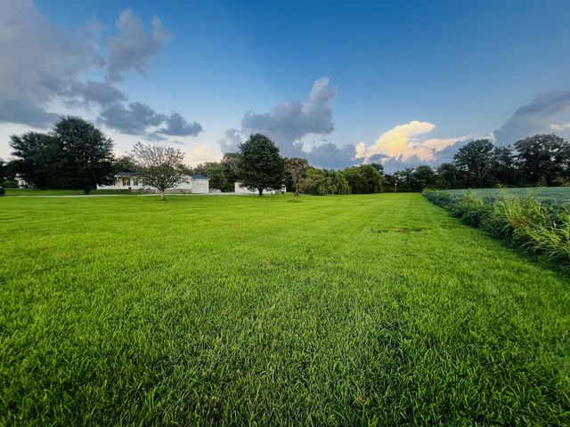 961 Smoot Rd, Morrison, TN 37357