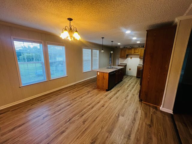 961 Smoot Rd, Morrison, TN 37357