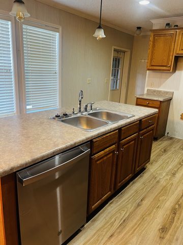 961 Smoot Rd, Morrison, TN 37357