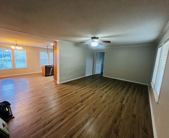 961 Smoot Rd, Morrison, TN 37357