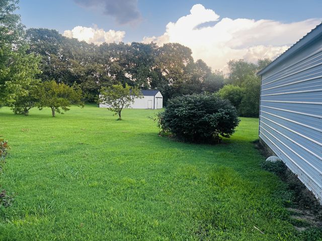 961 Smoot Rd, Morrison, TN 37357