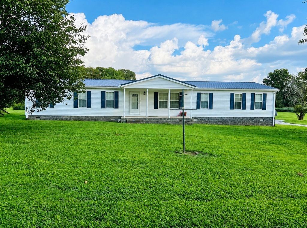 961 Smoot Rd, Morrison, TN 37357