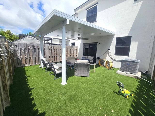 13418 SW 287th St, Homestead, FL 33033