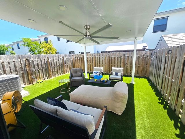 13418 SW 287th St, Homestead, FL 33033