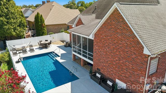1719 30th Avenue Court NE, Hickory, NC 28601