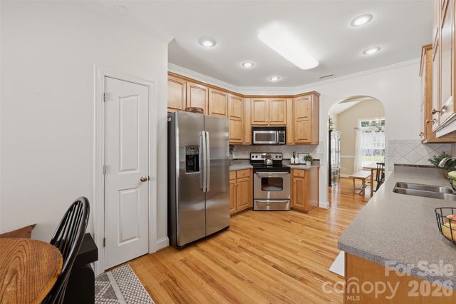 1719 30th Avenue Court NE, Hickory, NC 28601