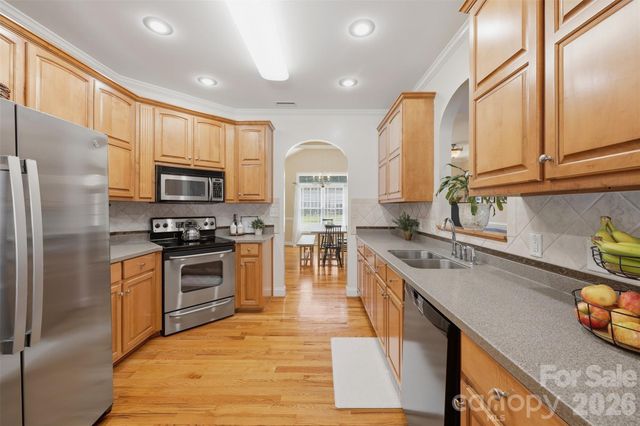 1719 30th Avenue Court NE, Hickory, NC 28601