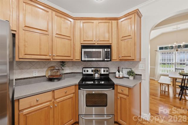 1719 30th Avenue Court NE, Hickory, NC 28601