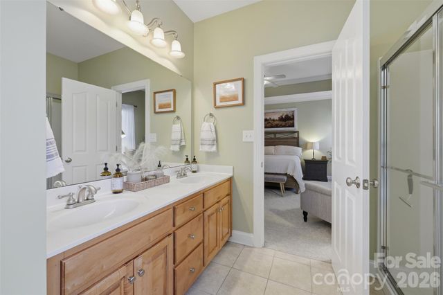 1719 30th Avenue Court NE, Hickory, NC 28601