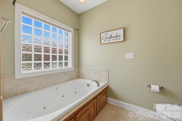 1719 30th Avenue Court NE, Hickory, NC 28601