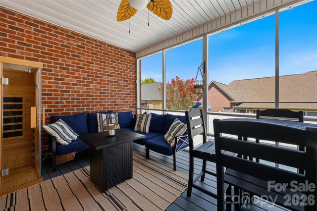 1719 30th Avenue Court NE, Hickory, NC 28601