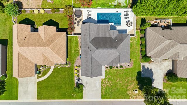 1719 30th Avenue Court NE, Hickory, NC 28601