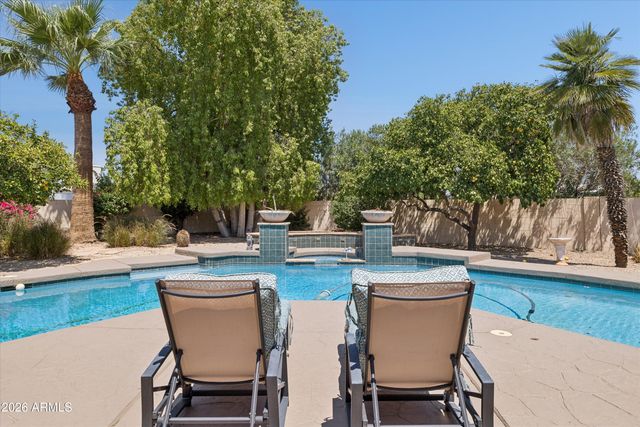 3526 E Sahuaro Drive, Phoenix, AZ 85028