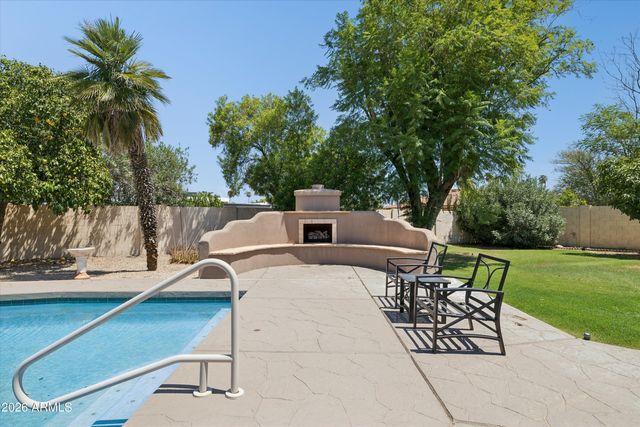 3526 E Sahuaro Drive, Phoenix, AZ 85028