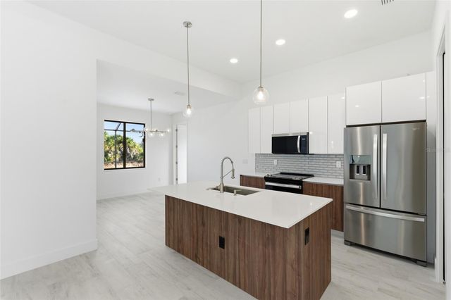 10488 VAN WYCK TERRACE, Port Charlotte, FL 33981