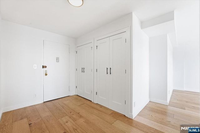 6600 Boulevard East 22N, West New York, NJ 07093