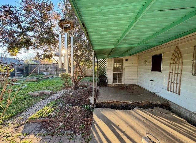 2208 Marshall Street, Pasadena, TX 77506