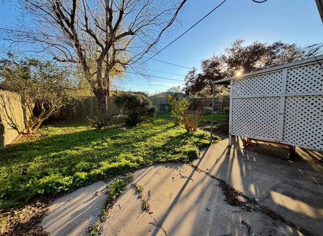 2208 Marshall Street, Pasadena, TX 77506