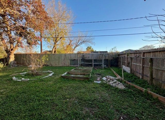 2208 Marshall Street, Pasadena, TX 77506