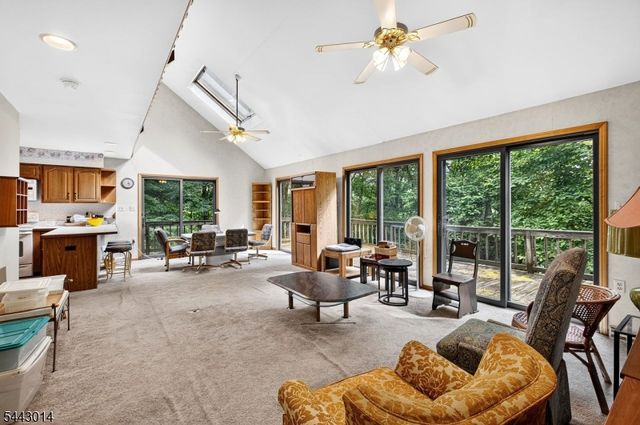1 Hillside Ave, Liberty Twp., NJ 07823