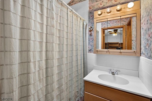 1 Hillside Ave, Liberty Twp., NJ 07823