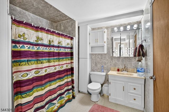 1 Hillside Ave, Liberty Twp., NJ 07823
