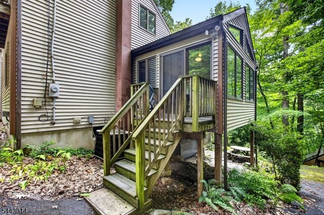 1 Hillside Ave, Liberty Twp., NJ 07823