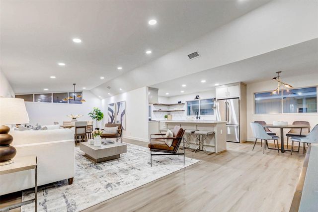 9219 Timberside Drive, Houston, TX 77025