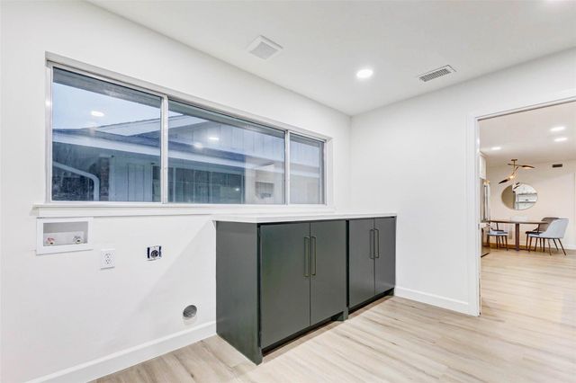 9219 Timberside Drive, Houston, TX 77025