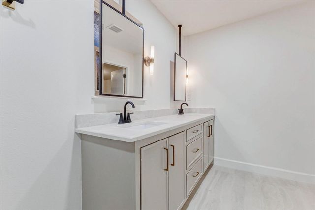 9219 Timberside Drive, Houston, TX 77025