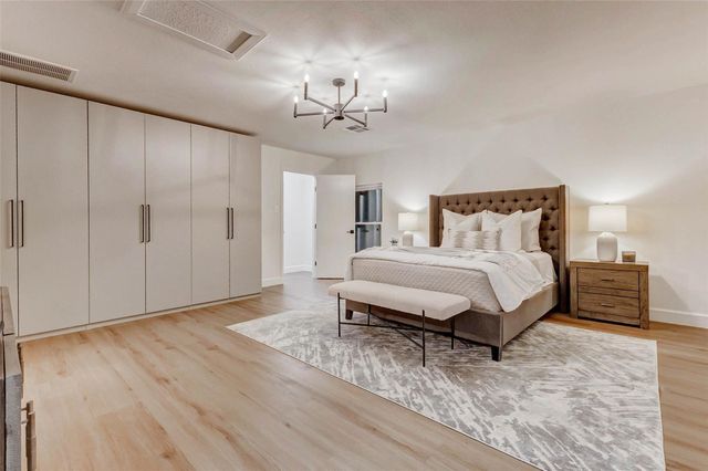 9219 Timberside Drive, Houston, TX 77025