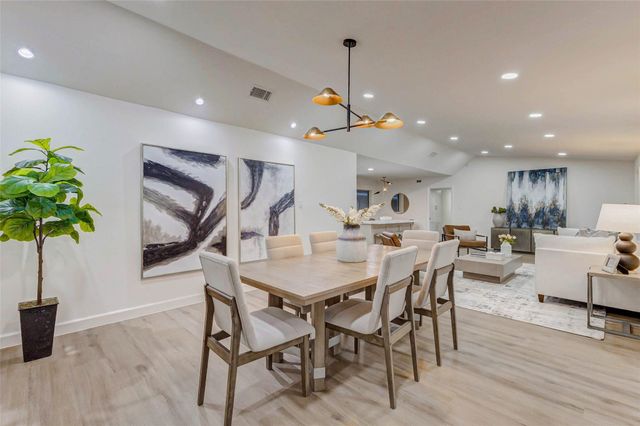 9219 Timberside Drive, Houston, TX 77025