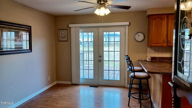 212 Oak Place, Blountville, TN 37617